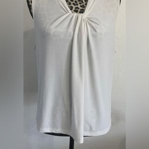 Talbots white sleeveless petite blouse size XLP￼ 22L x 20W v neck gathered